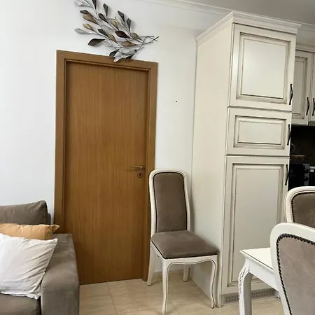 Vintage De Lux, Location, 2bdr Grand Monastery, Apartamento *